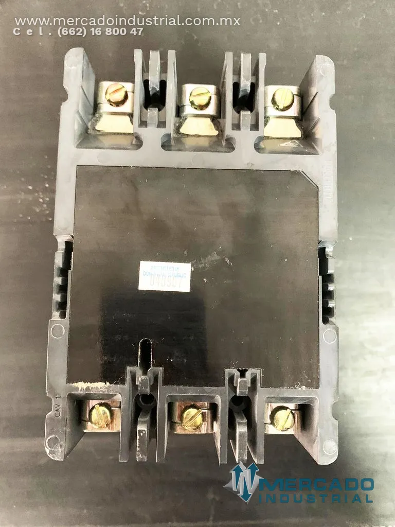 Interruptor 7 AMP 600 VAC 3 polos modelo HMCPS007C0C marca Cutler Hammer