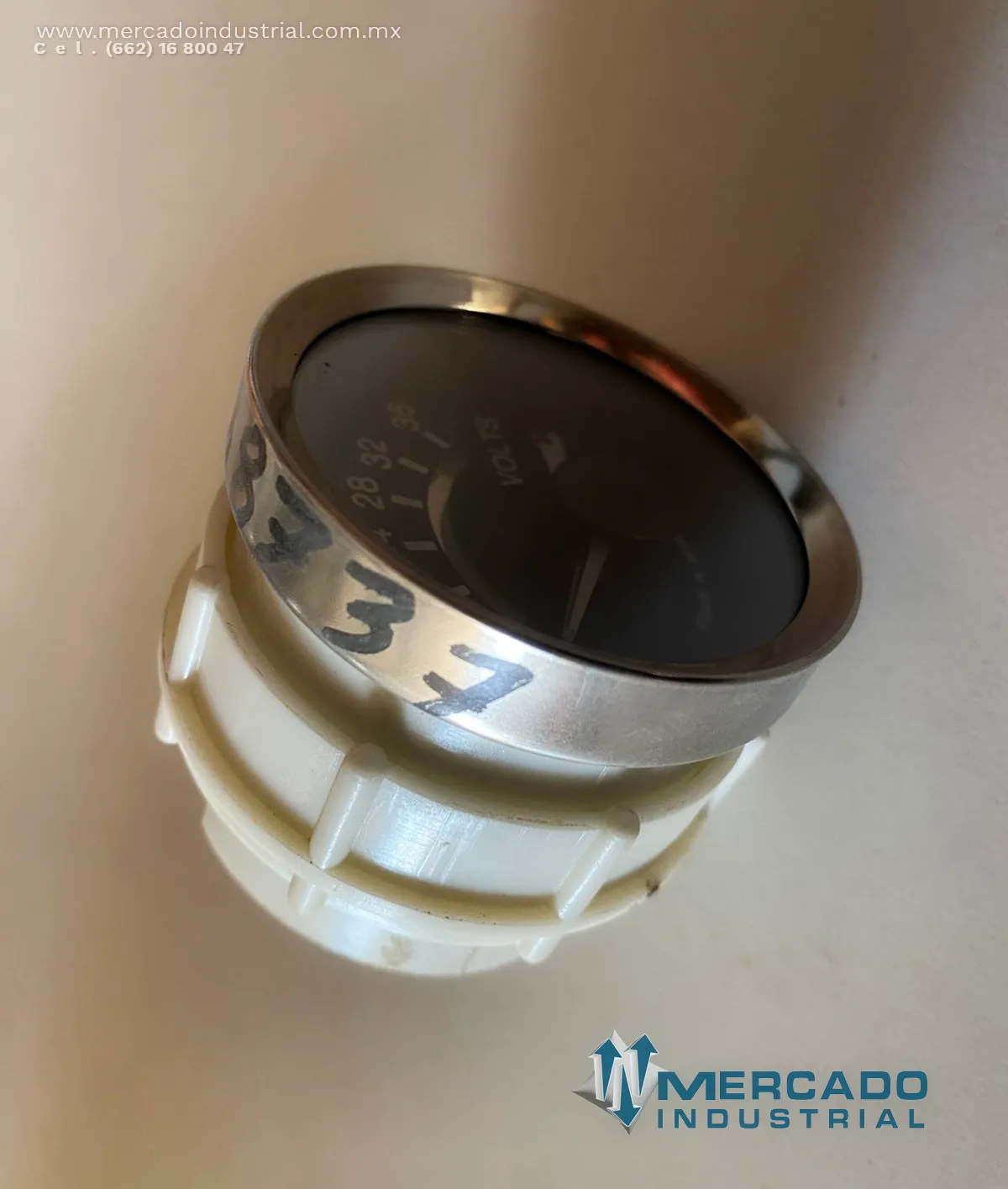 Manómetro de voltaje 16 a 36 V parte 78-70-0010 marca Murphy