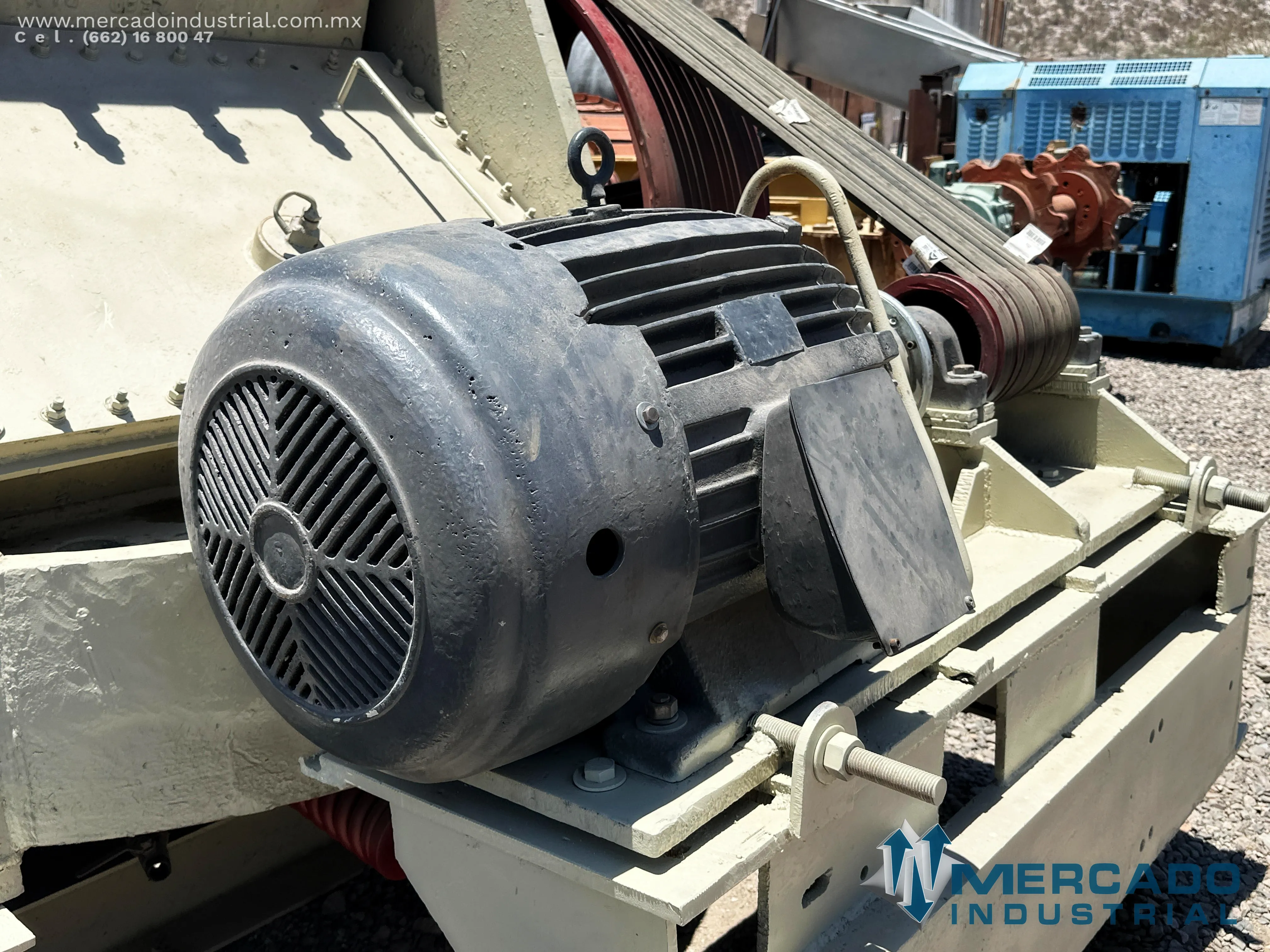 Quebradora de quijada 27x42 equipado con alimentador vibratorio marca KUE-KEN CRUSHER
