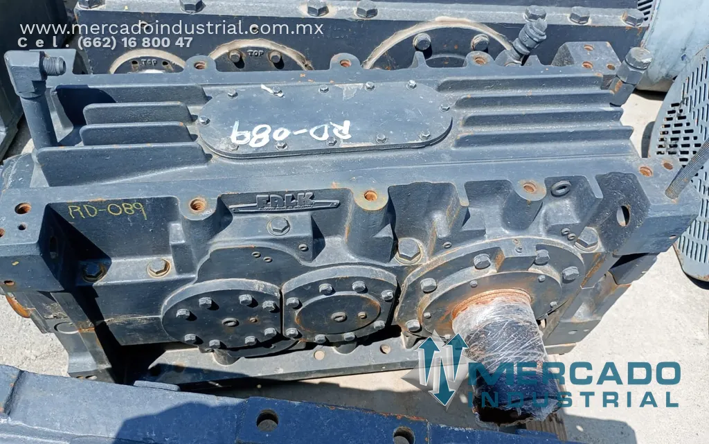 Transmisión de engranajes cerrado 300 HP ratio 14.090 modelo M145VRC3A marca FALK