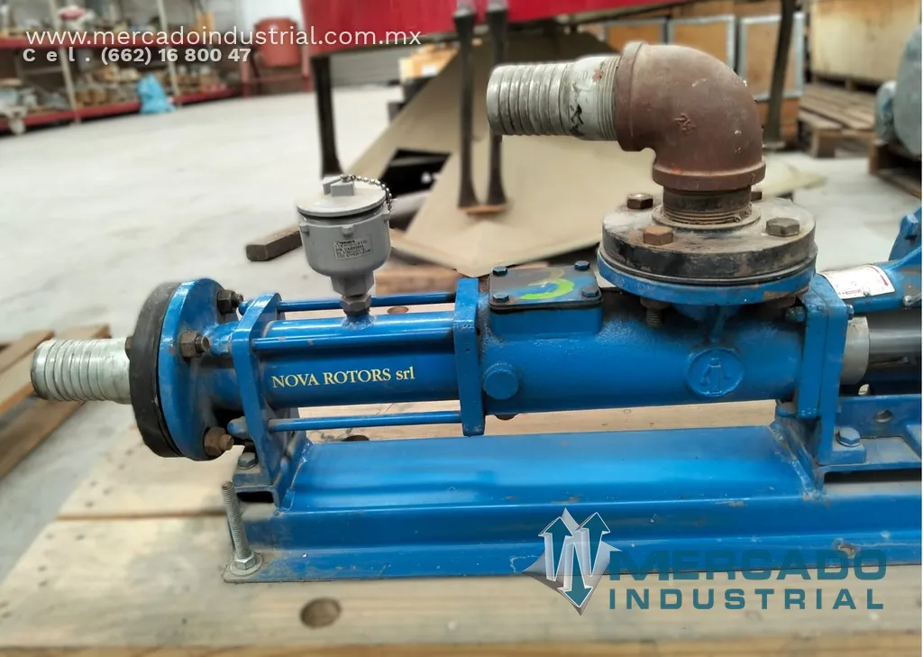 Bomba de cavidad progresiva de 2 1/2" X 2 1/2" con motor 3 HP marca NOVA ROTORS
