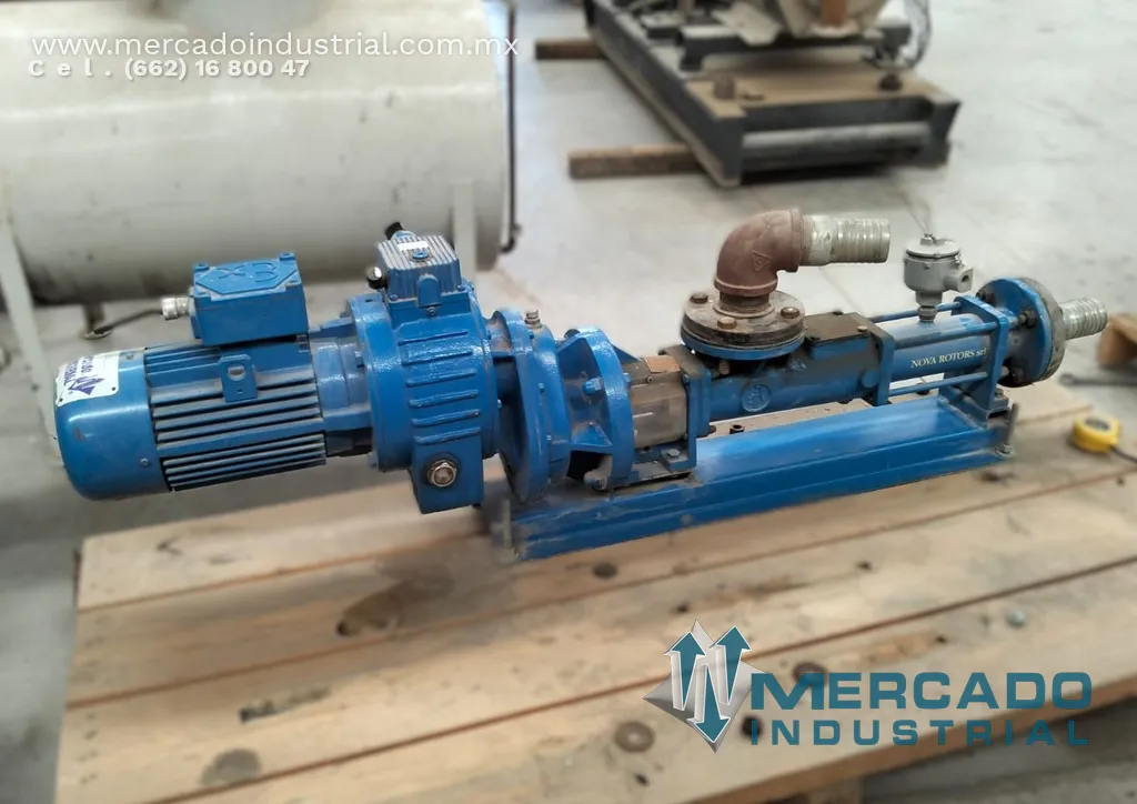 Bomba de cavidad progresiva de 2 1/2" X 2 1/2" con motor 3 HP marca NOVA ROTORS