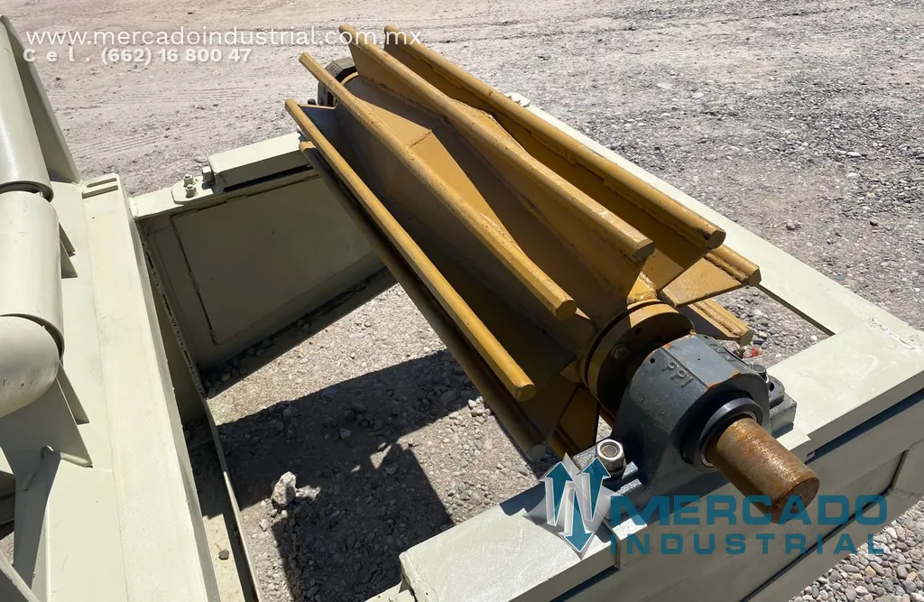 Banda transportadora tipo chapulín de 36” x 100 ft de largo