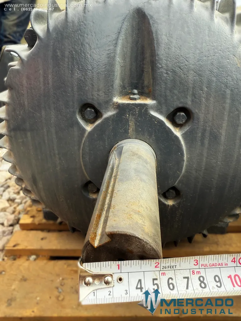 Motor eléctrico trifásico 50 HP 4 polos 1775 RPM marca Baldor