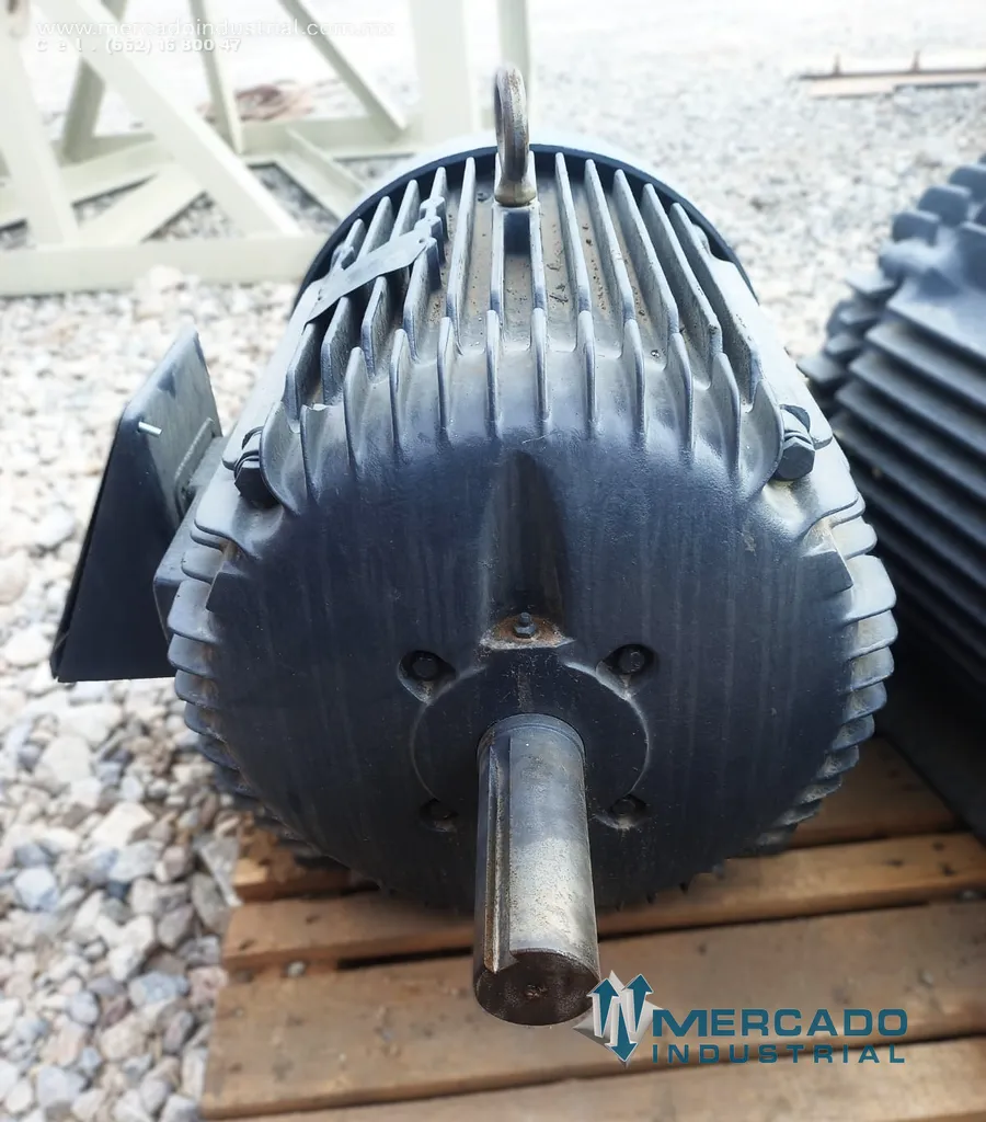 Motor eléctrico trifásico 50 HP 4 polos 1775 RPM marca Baldor