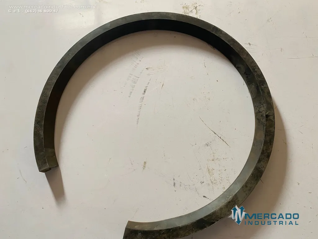 Sello 10 1/4" x 5/8" con gancho de acero y conector parte 527622 marca SKF