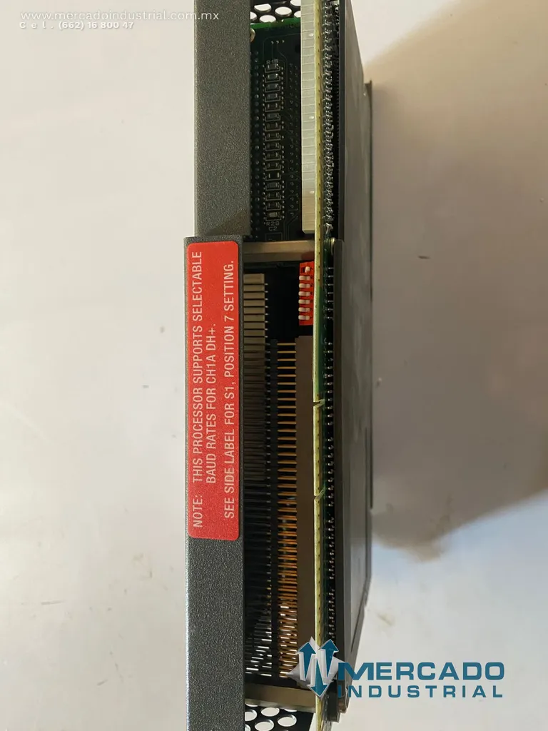 Módulo analógico controlador programable 3.3A 5V parte 1785-L40B/E marca Allen Bradley