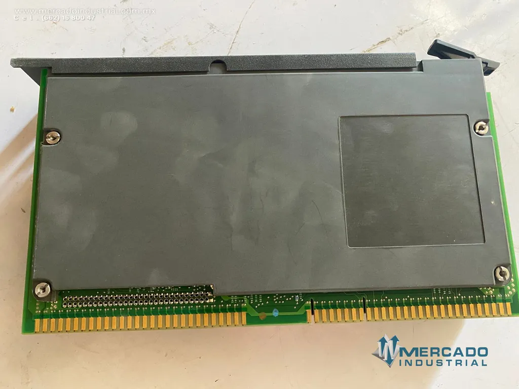 Módulo analógico controlador programable 3.3A 5V parte 1785-L40B/E marca Allen Bradley