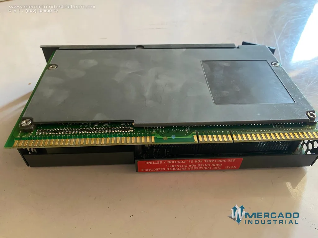 Módulo analógico controlador programable 3.3A 5V parte 1785-L40B/E marca Allen Bradley