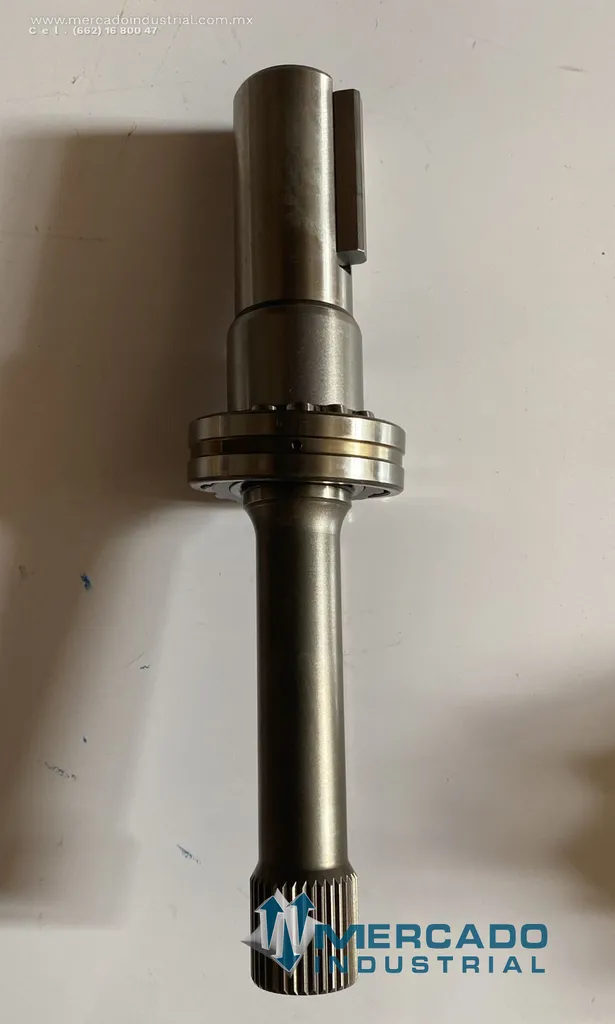 Eje con rodamiento 3 5/32" parte S23-18268-0 marca SKF