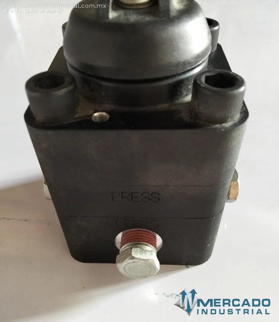 Válvula de control direccional modelo VC 20 marca Enerpac
