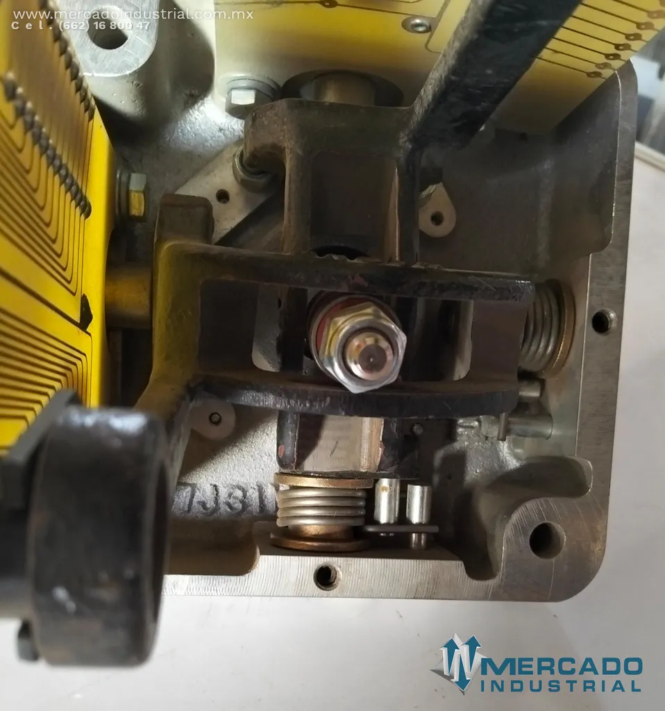 Joystick controlador izquierdo parte 980J14F6 marca P&H