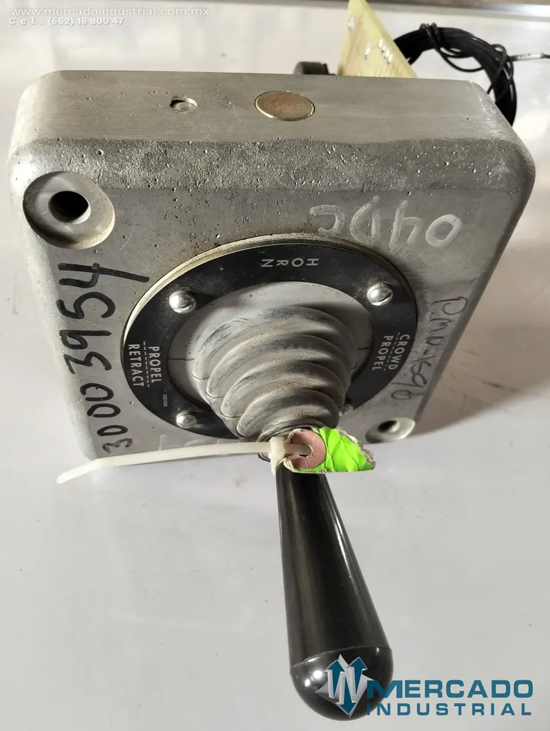 Joystick controlador izquierdo parte 980J14F6 marca P&H