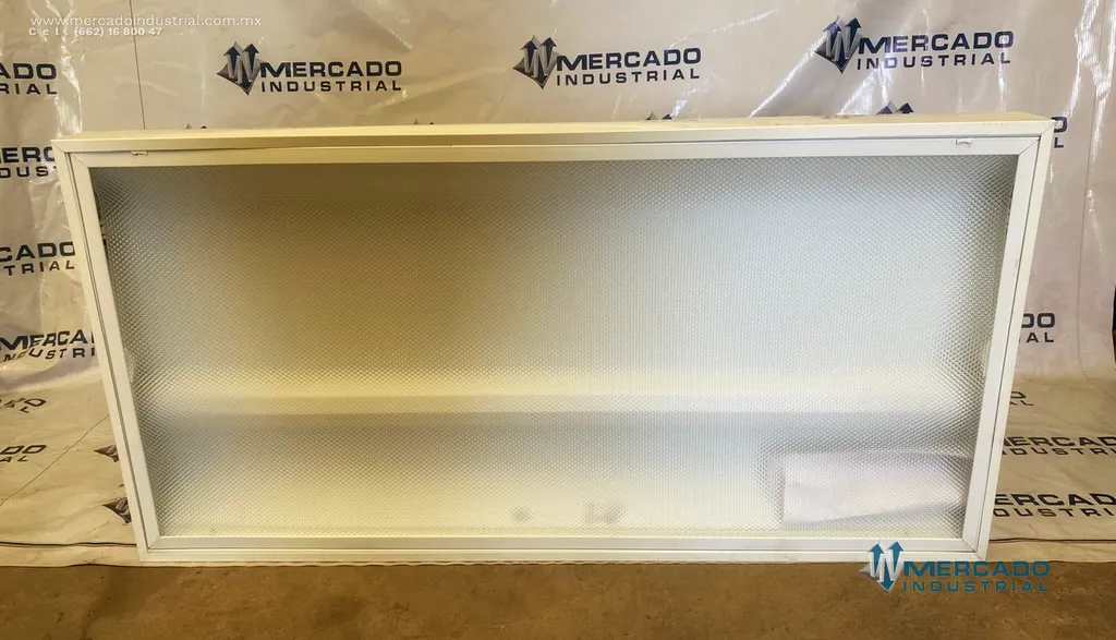 Lámpara con gabinete para interior 32W 0.77 A parte 206KKF marca Luthonia