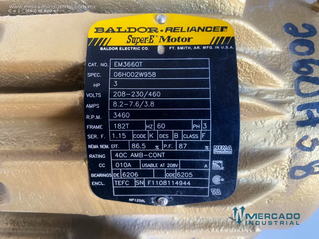 Motor eléctrico trifásico 3 HP 2 polos 3460 RPM marca Baldor