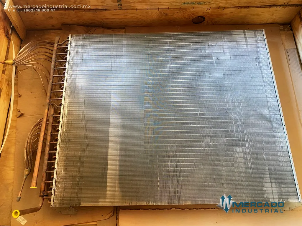 Radiador 53" x 40" parte 373-21806-001 marca Carrier