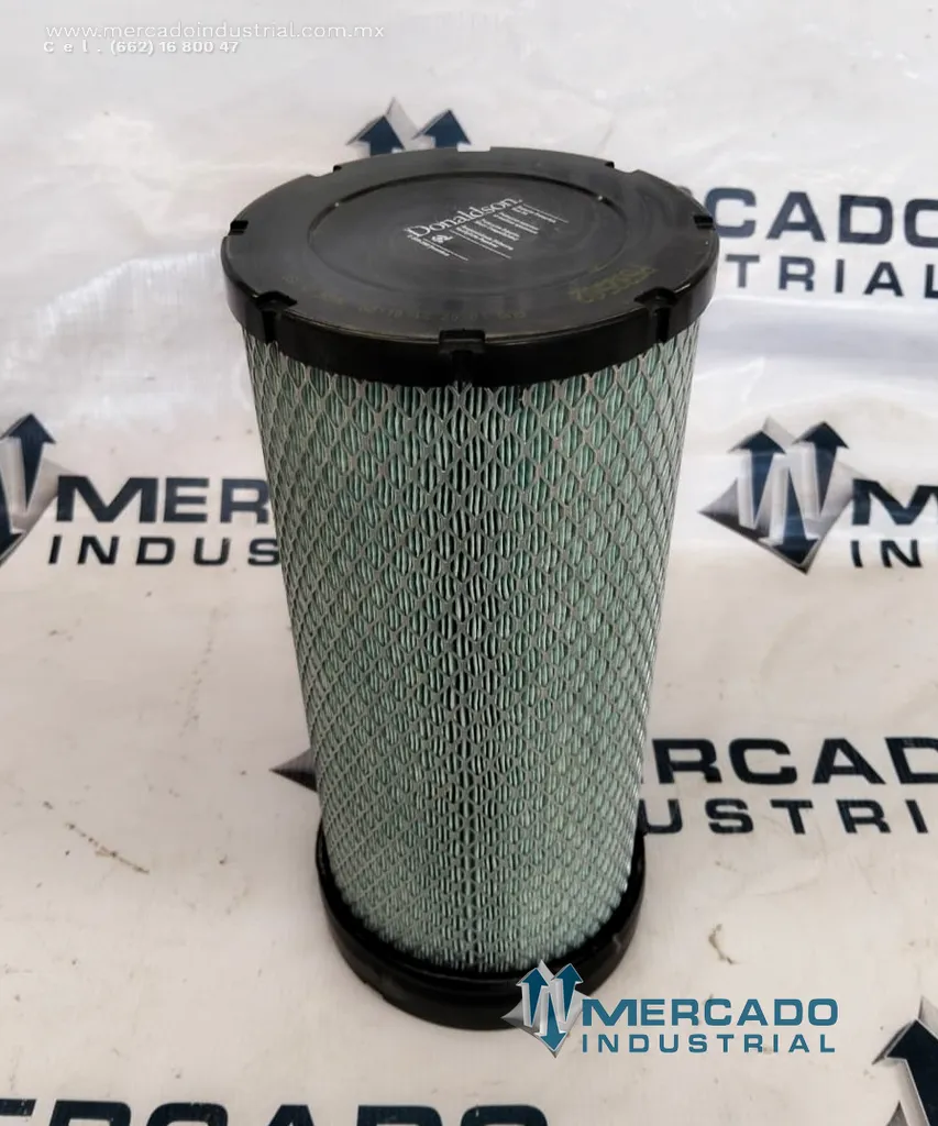 Filtro de aire modelo P532502 marca DONALDSON