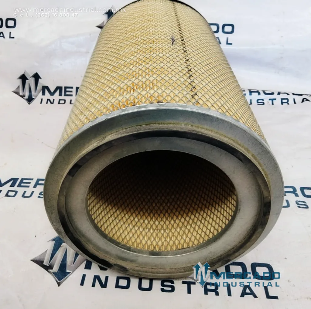 Filtro de aire modelo P181043 marca DONALDSON