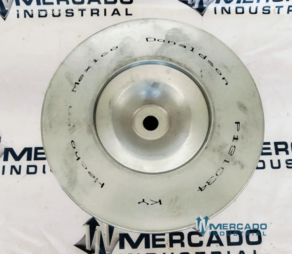 Filtro de aire modelo P181034 marca DONALDSON