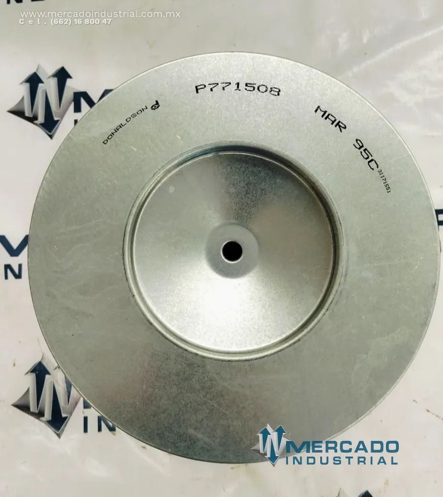 Filtro de aire modelo P771508 marca DONALDSON
