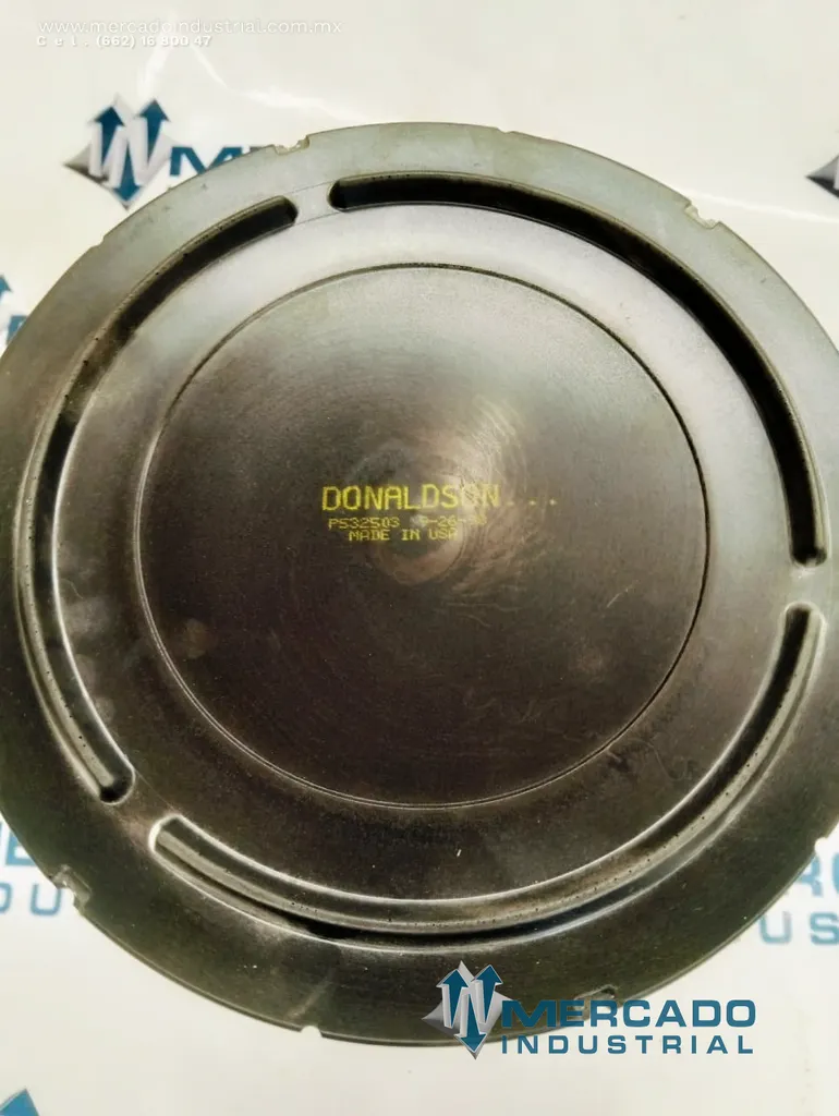 Filtro de aire modelo P532503 marca DONALDSON