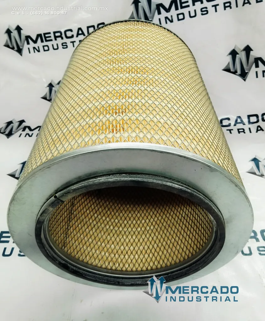Filtro de aire modelo P181039 marca DONALDSON