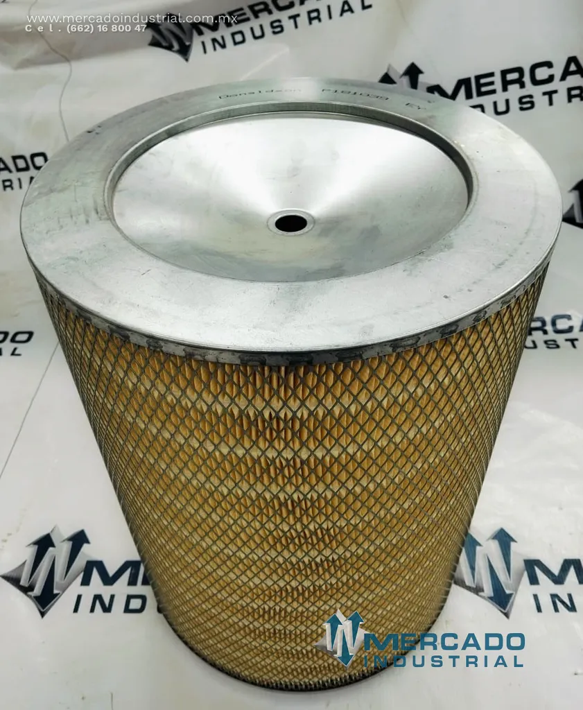 Filtro de aire modelo P181039 marca DONALDSON