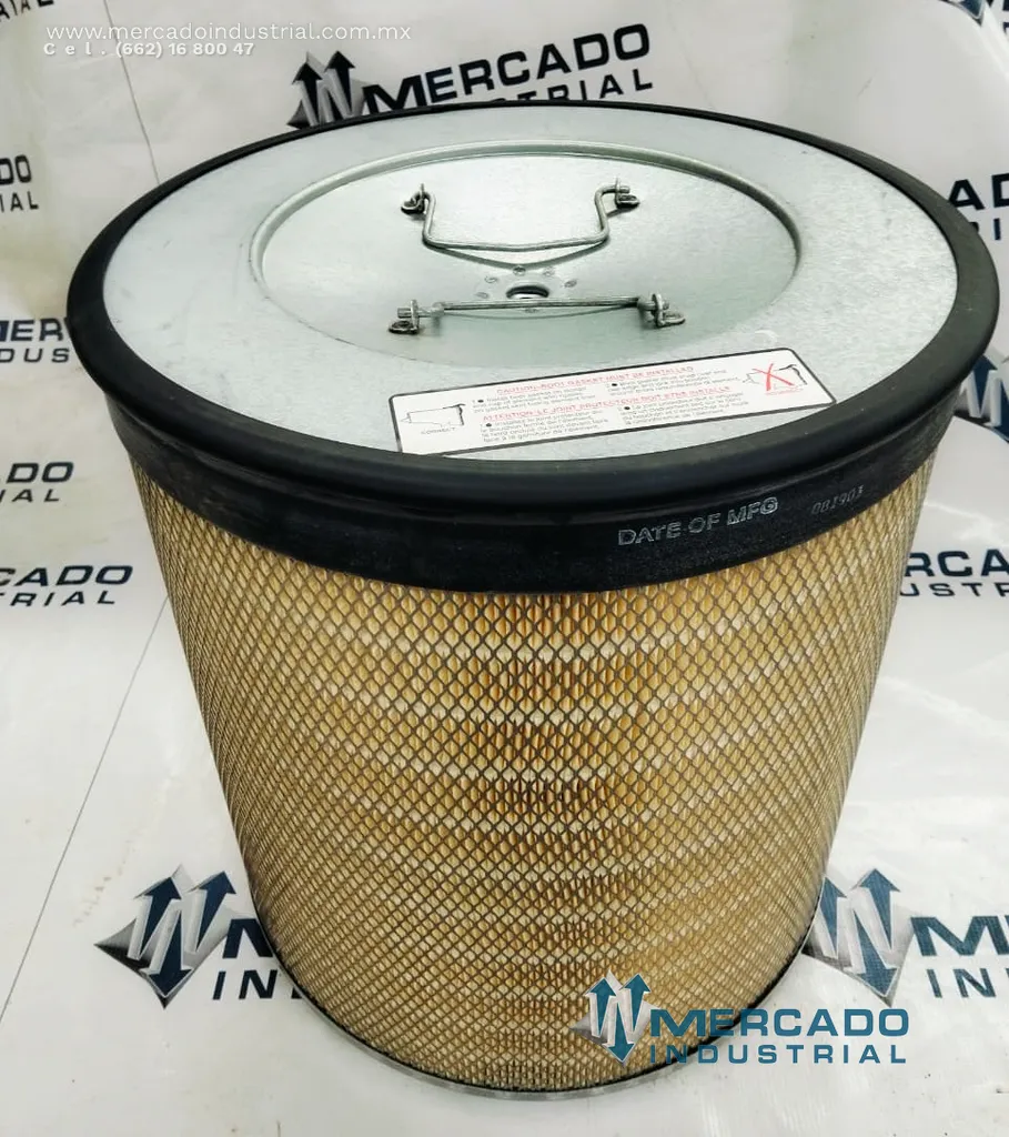Filtro de aire modelo P181048 marca DONALDSON