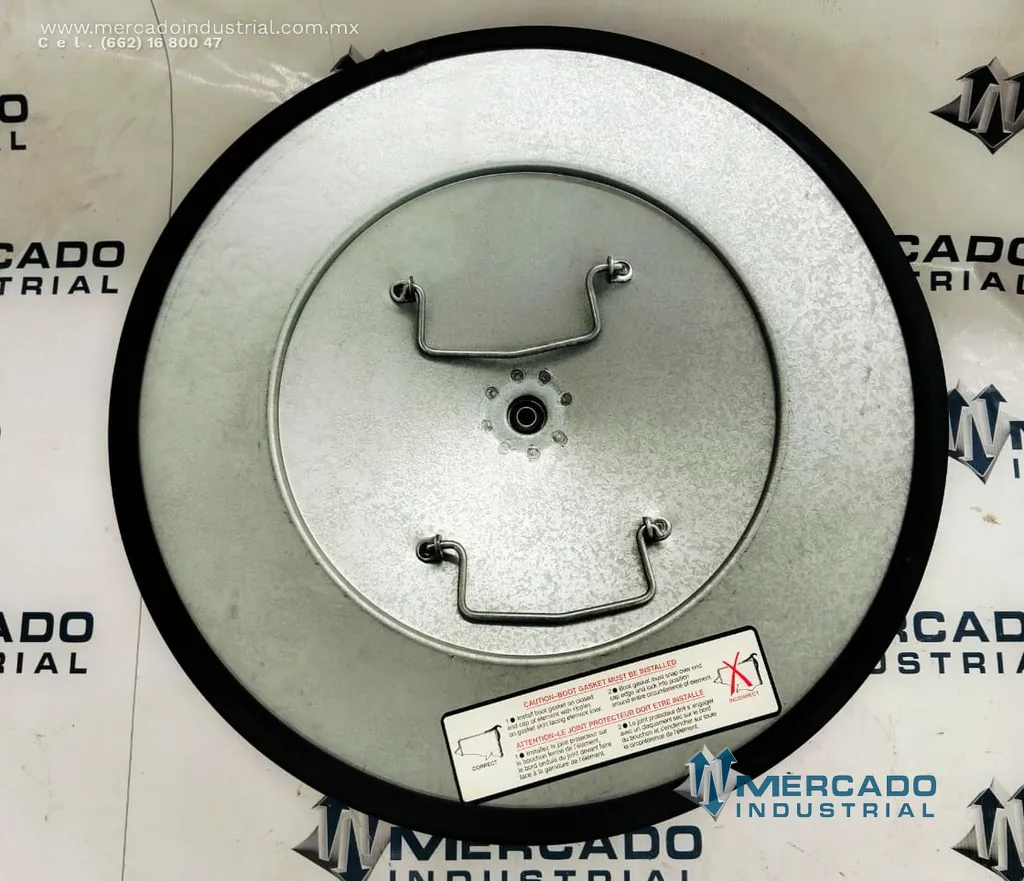 Filtro de aire modelo P181048 marca DONALDSON