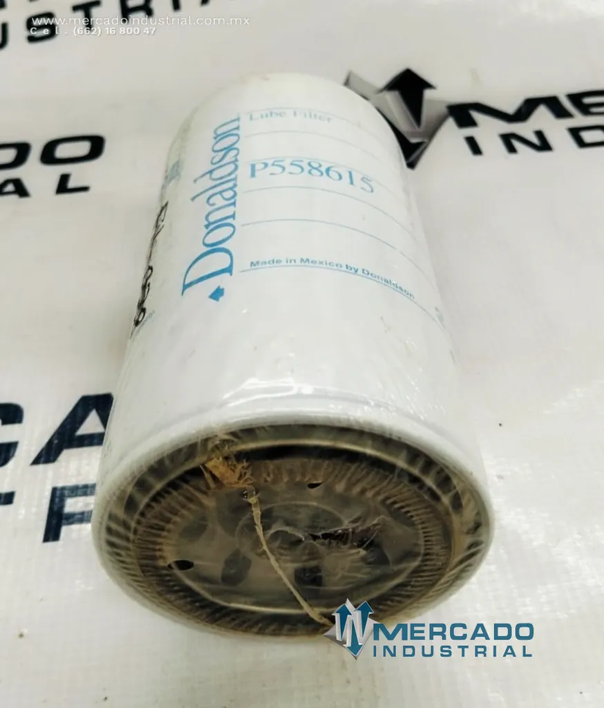 Filtro hidráulico modelo P558615 marca DONALDSON