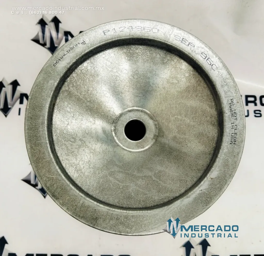 Filtro de aire modelo P124860 marca DONALDSON