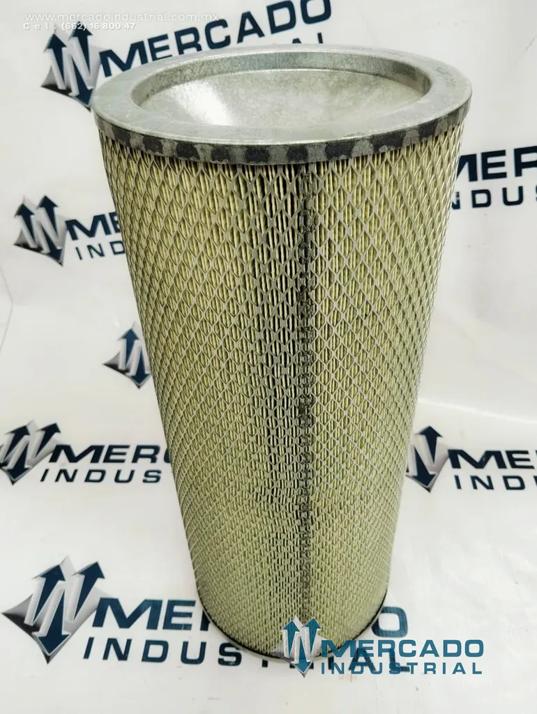 Filtro de aire modelo P124860 marca DONALDSON