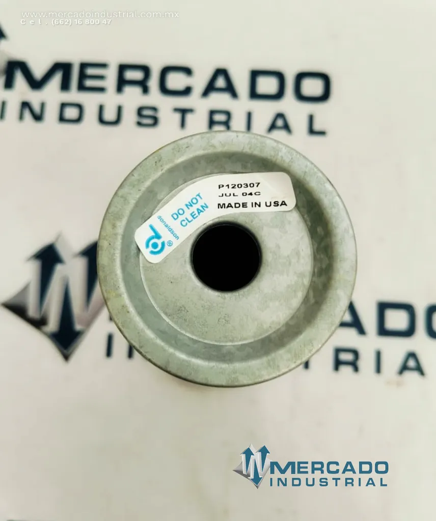 Filtro de aire modelo P120307 marca DONALDSON