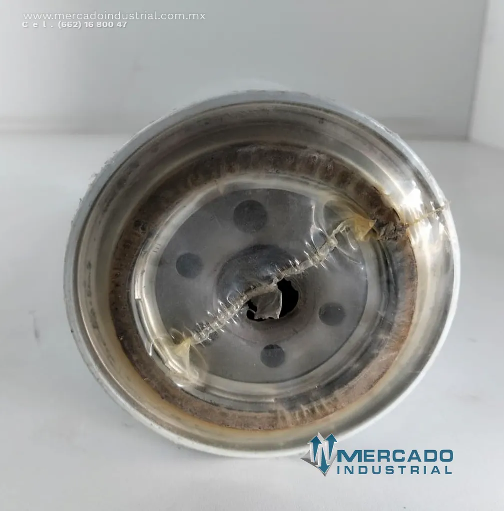 Filtro de combustible modelo P551127 marca DONALDSON