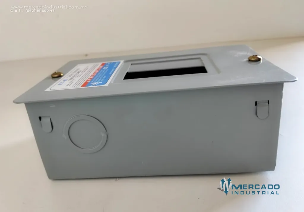Centro de carga modelo CQLE102050 para gabinete nema 1-2 polos 50 A 127/220  V marca EATON
