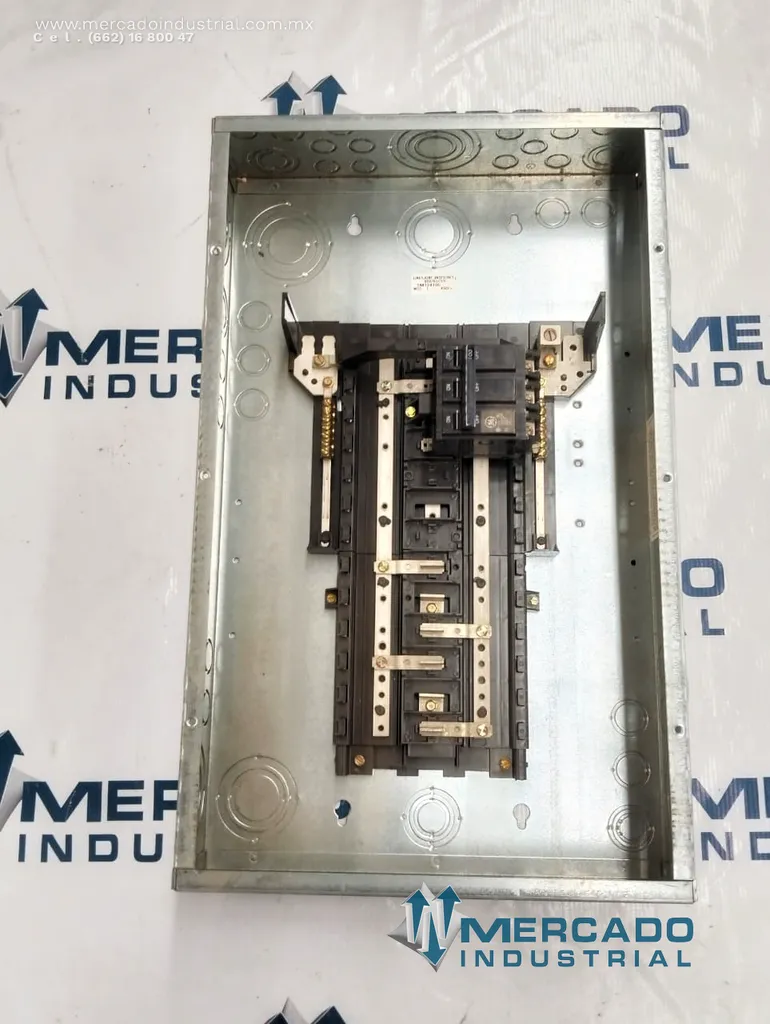 Centro de carga de 12 circuitos 100AMP de 36X59x10 cm modelo TM124110C MOD 1 marca GE