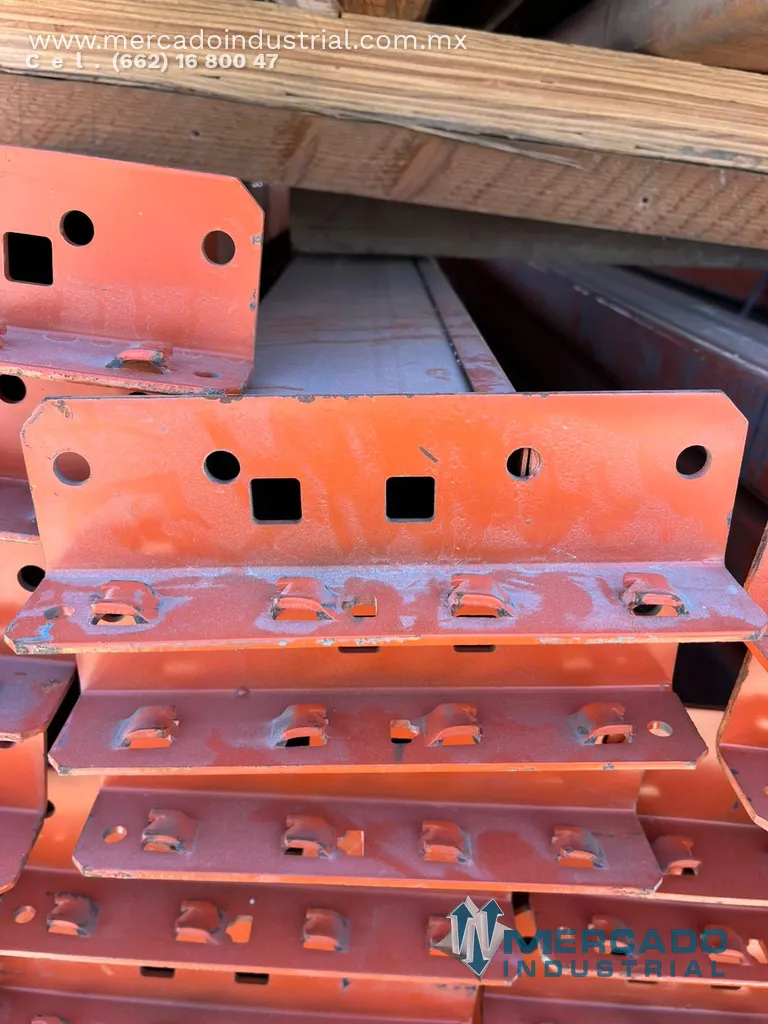 Racks de carga pesada (Largueros y Torres)