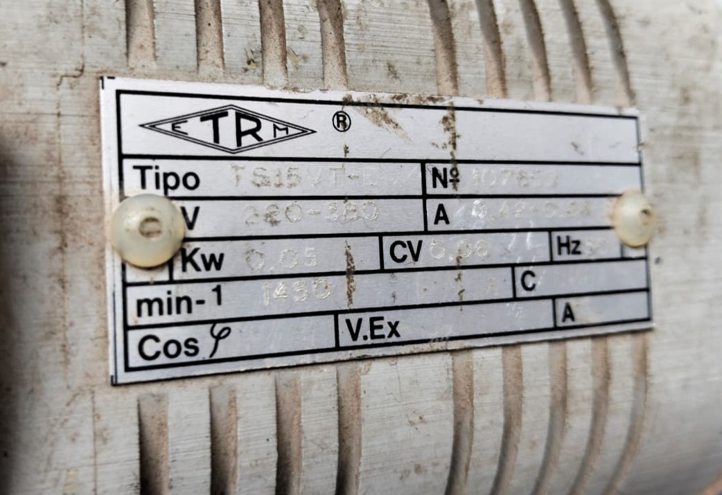 Motor eléctrico 0.05 KW 4 polos 1750 RPM