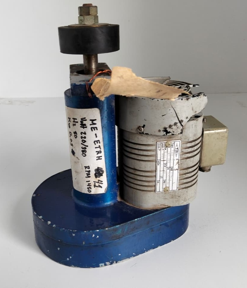 Motor eléctrico 0.05 KW 4 polos 1750 RPM