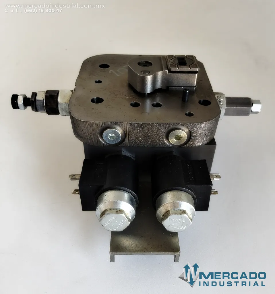 Válvula stroker electrohidráulica con deadband y muelle centrado modelo S23‑12667‑0 marca Parker