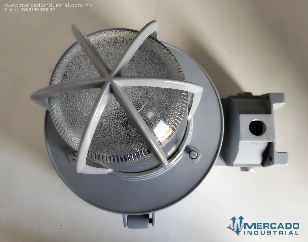 Lámpara para áreas industriales 175 watts 277 V  modelo VMV series 50 marca Cooper Crouse Hinds
