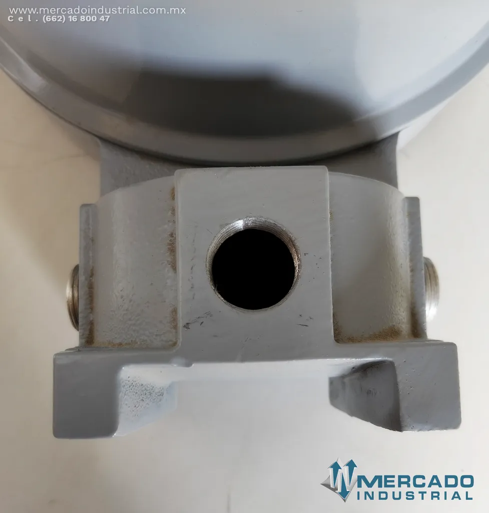 Lámpara para áreas industriales 175 watts 277 V  modelo VMV series 50 marca Cooper Crouse Hinds