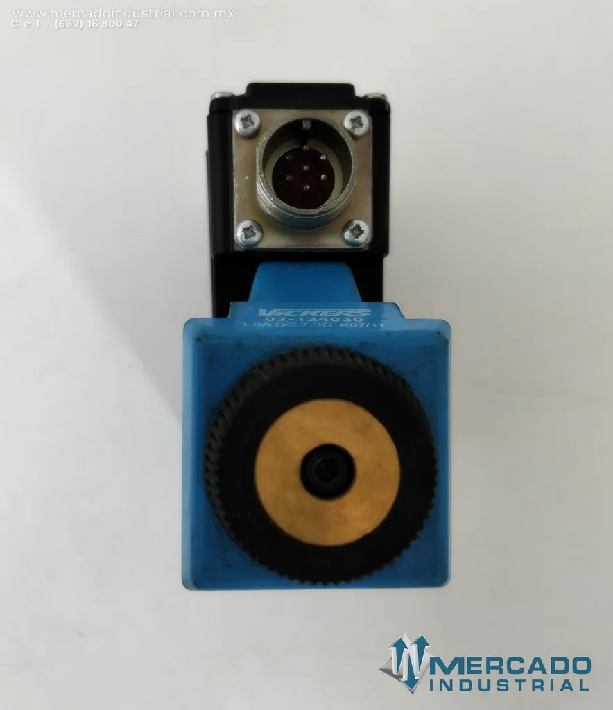 Válvula hidráulica de 4 vías modelo 1354201 marca Vickers