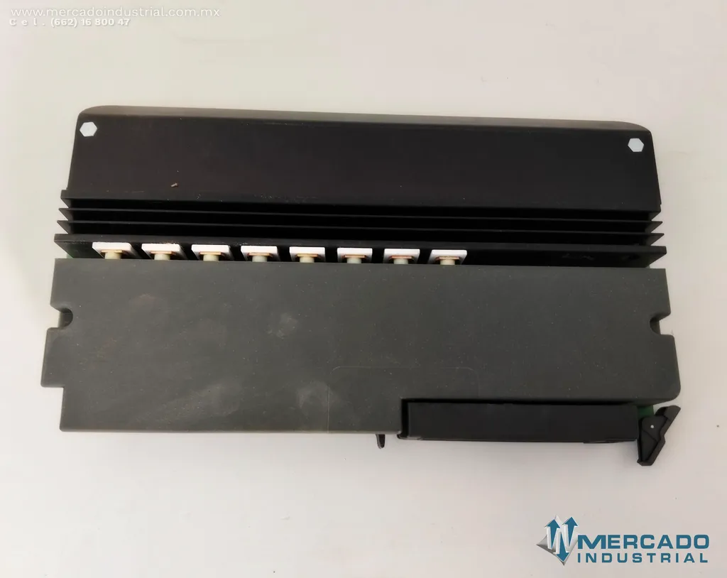 Modulo de salida digital aislada 24V modelo 1771‑OQ serie B marca Allen-Bradley