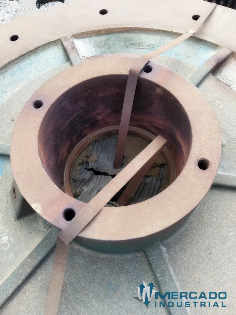Rodamiento de cubierta 54" parte 668627PS marca Metso