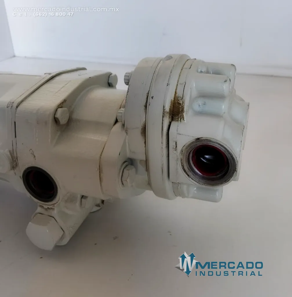 Bomba hidráulica 3000 PSI modelo P26004 marca Eaton