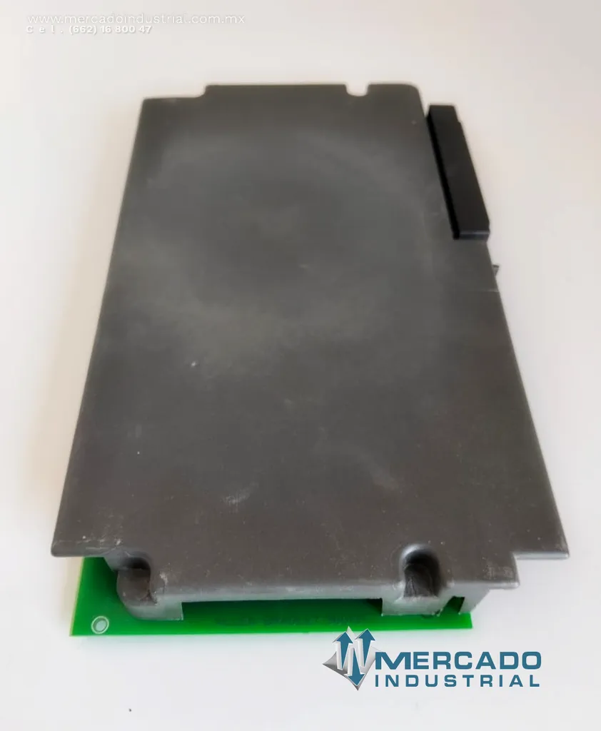 Módulo electrónico 24VAC modelo 1771-0ZL/A marca Allen-Bradley