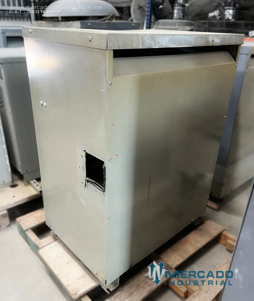 Transformador seco 150.0 KVA 480-208/120V modelo 9T23B3876 marca GENERAL ELECTRIC