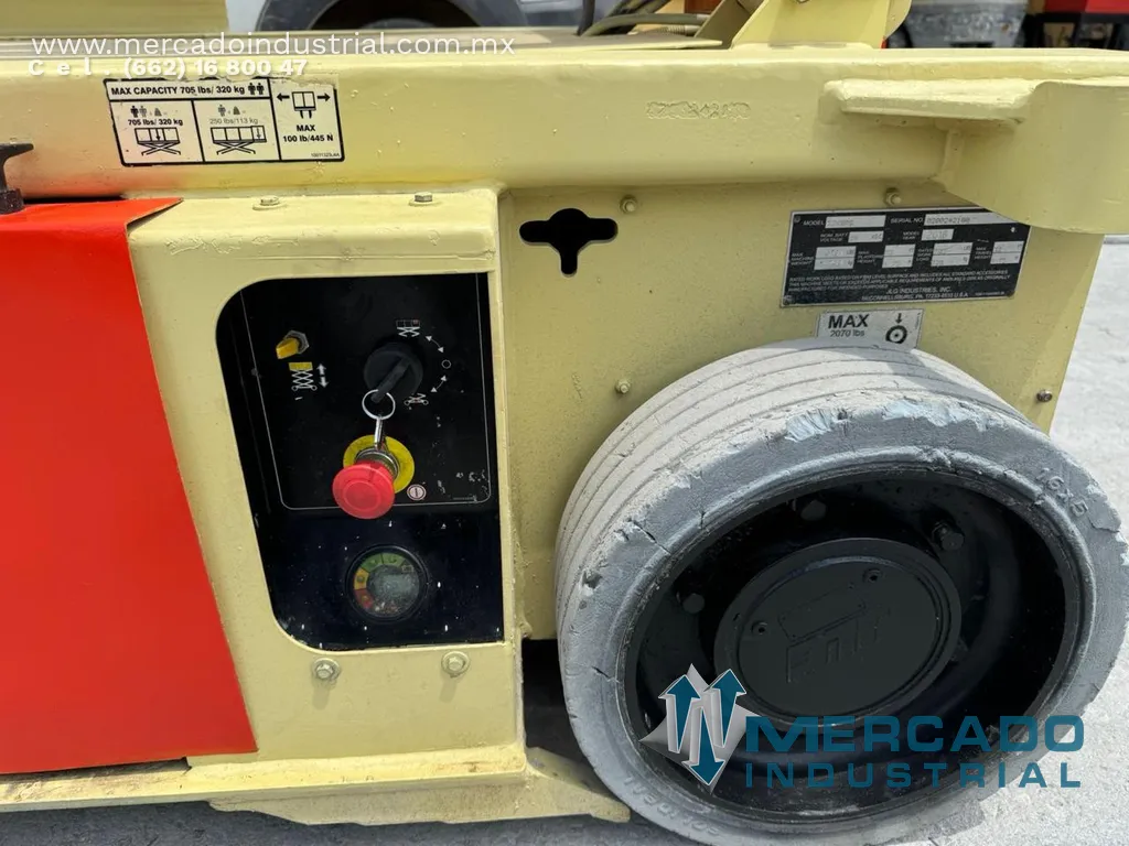 Plataforma eléctrica de tijera modelo 3248RS marca JLG