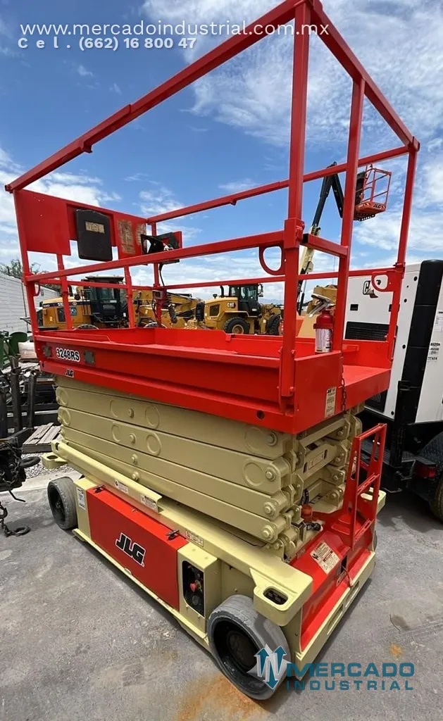 Plataforma eléctrica de tijera modelo 3248RS marca JLG